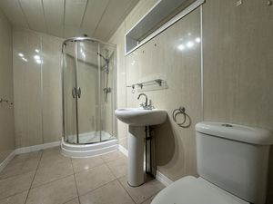 Photo 16- click for photo gallery